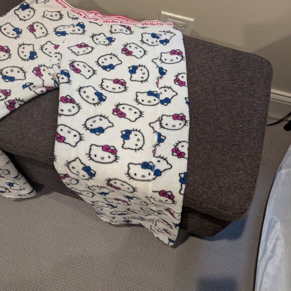 Hello Kitty Pajama Pants - Picture 2 of 3
